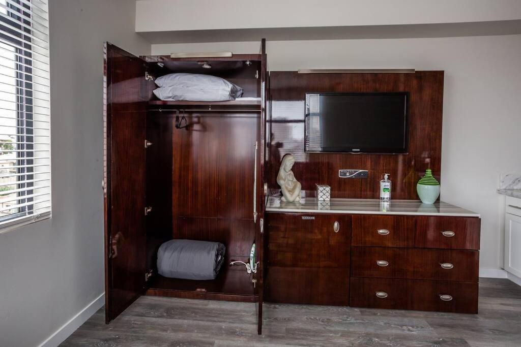 Cali King Size One Bedroom Luxurious Suite In Dtsd Сан-Дієго Екстер'єр фото